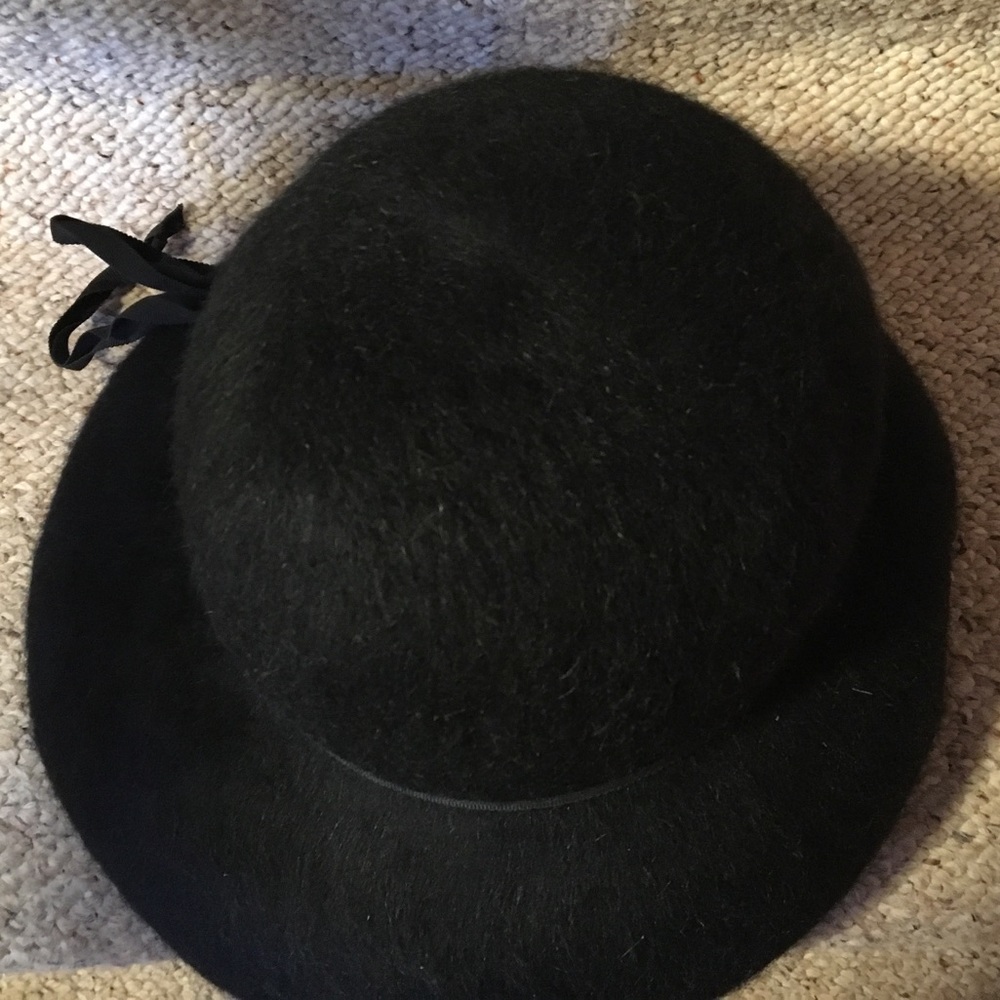 Black Wool Hat - image 6